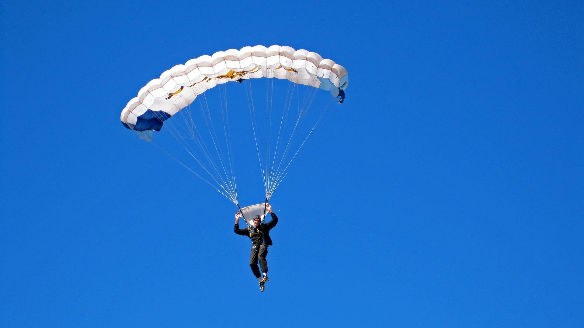 年度焦点之战之夜，伊萨克大场面先生