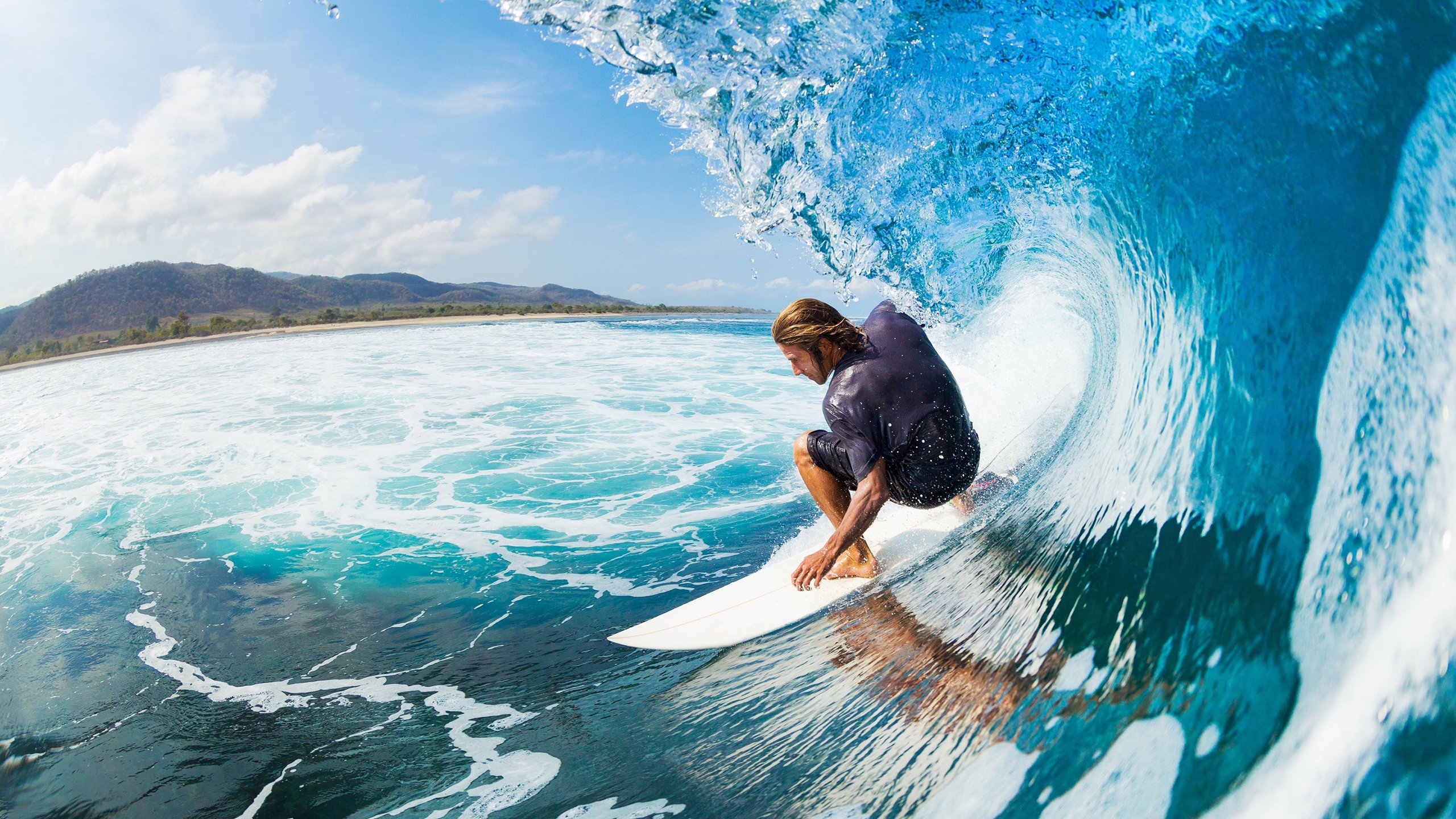 布伦森爆发撕裂雄鹿防线，太阳连续得分狂潮浇灭字母哥反扑火焰